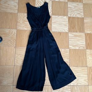 Wide-legged jumpsuit